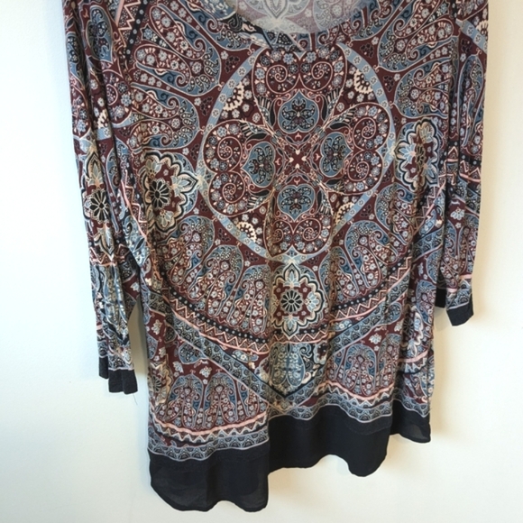 Rose + Olive Women's Boho Lotus Medallion Multicolored Printed Stretch Blouse 1X - Picture 2 of 7